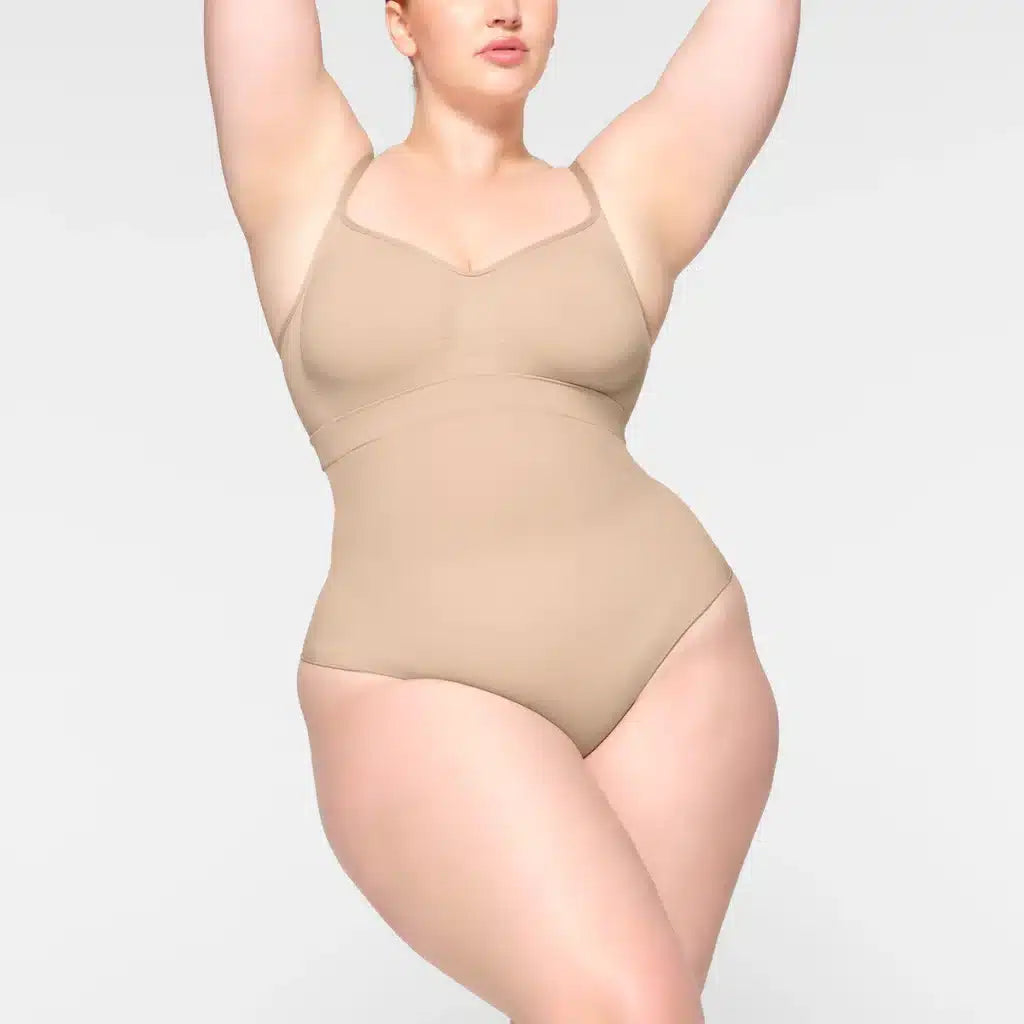 Body sculptant Ceralia® - Redéfinissez votre silhouette sans effort.