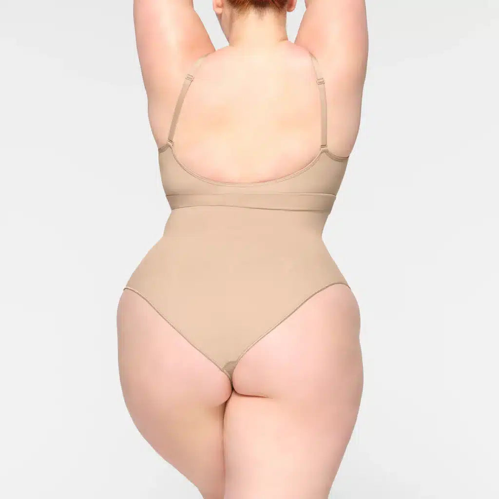 Body sculptant Ceralia® - Redéfinissez votre silhouette sans effort.
